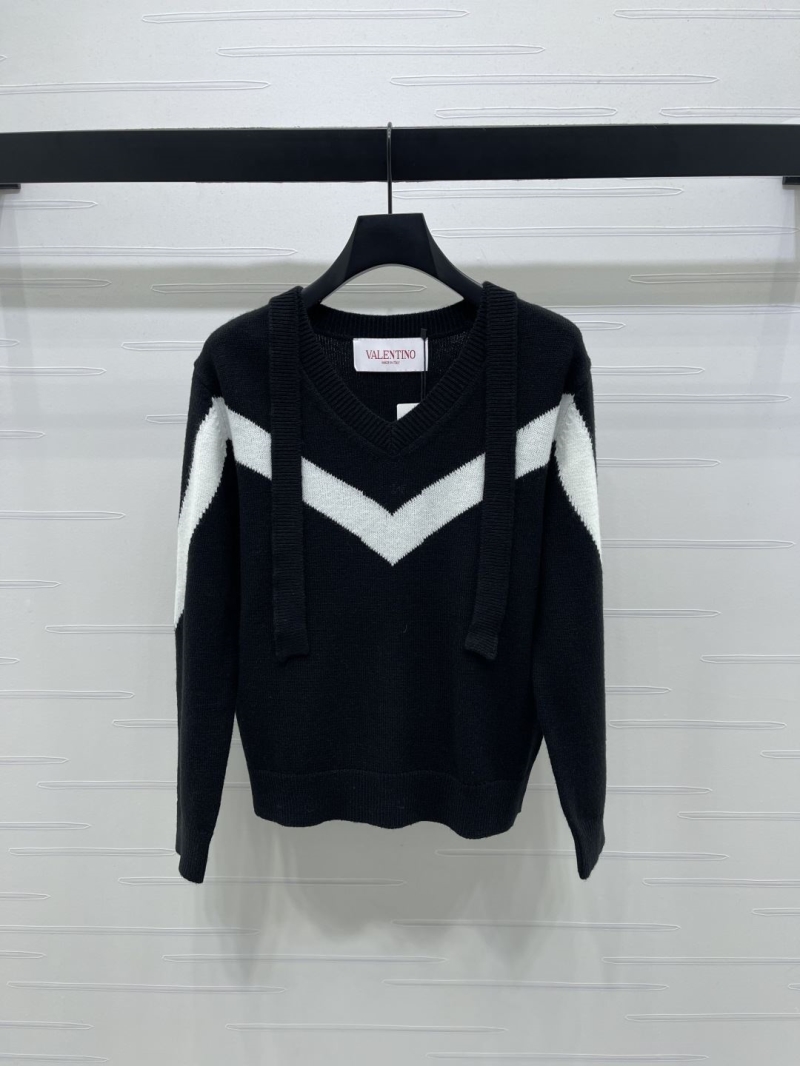 Va1e*ntin0 sweater